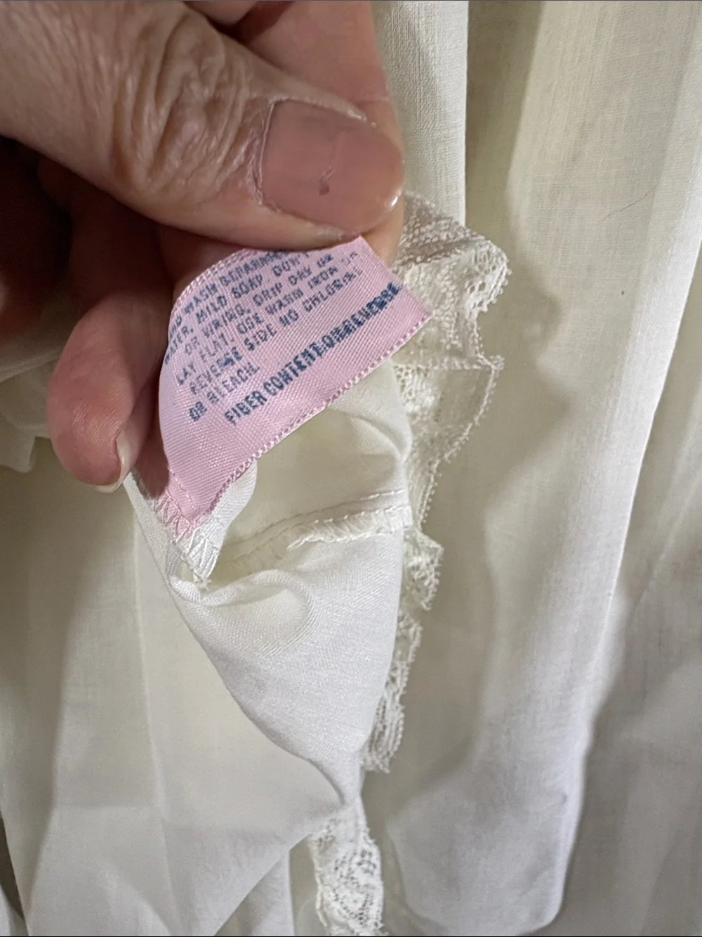 70’s Victorian revival poly blend Cream Lace-Trim girls pajama. 411